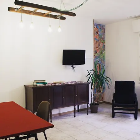 Casa Noemi アパート カザレッキオ・ディ・レーノ